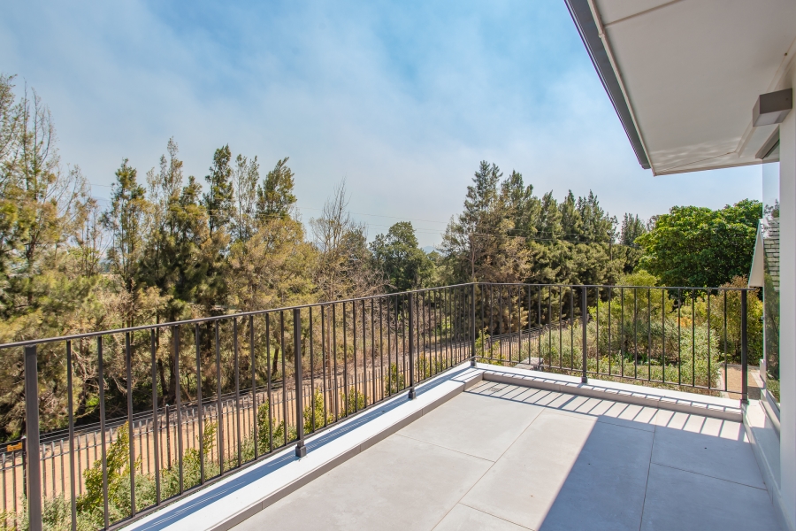 4 Bedroom Property for Sale in Pearl Valley at Val de Vie Western Cape